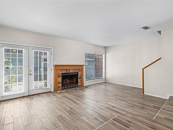 3rd image of 5900 Grelot Rd APT 504