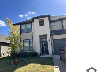 625 Torey Pines Dr, Red Oak, TX 75154