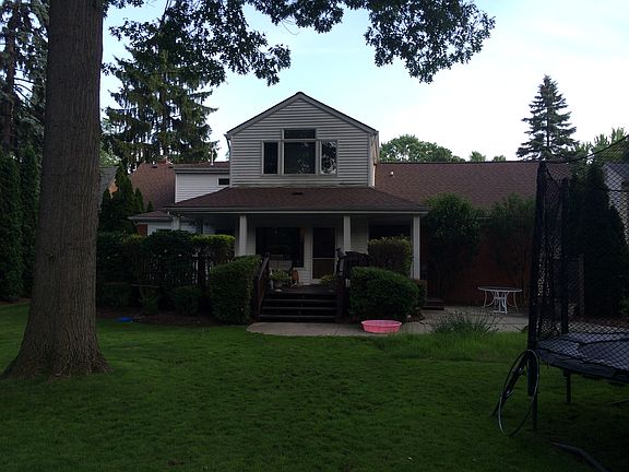 2nd image of 13116 Vernon Ave