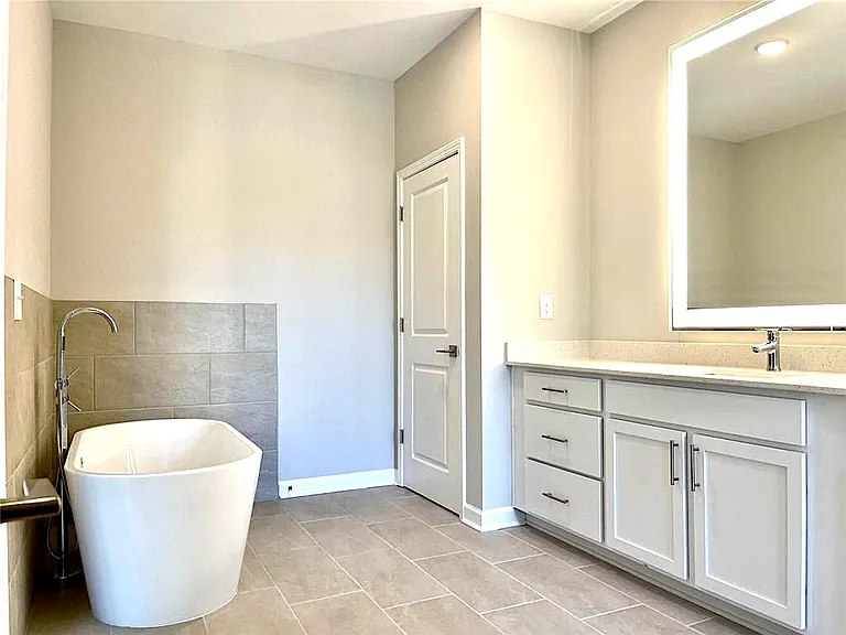 100 Wren Dr — Photo 19