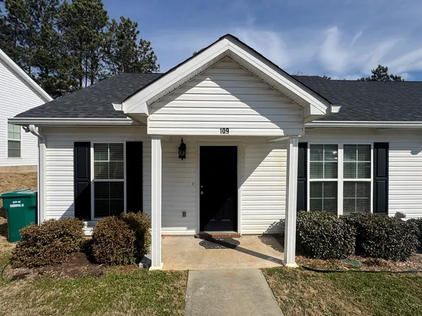 109 Dry Branch Ct, Greenwood, SC 29649