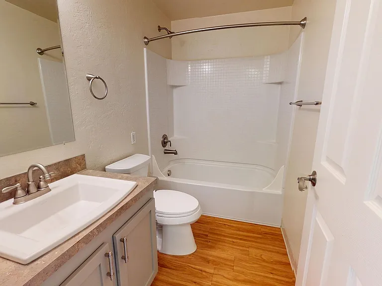 Kentfield Townhomes I & II — Photo 11