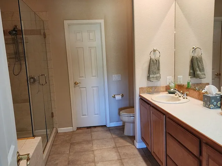 67 Edinburgh Cir — Photo 12