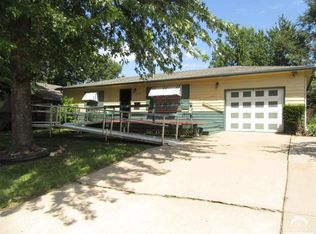 3214 Cardinal Dr, Lawrence, KS 66049