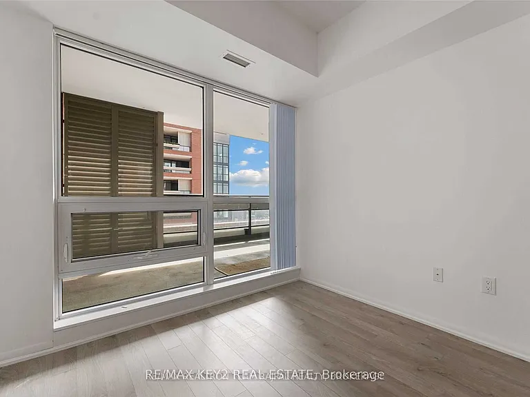 3091 Dufferin St #638 — Photo 13