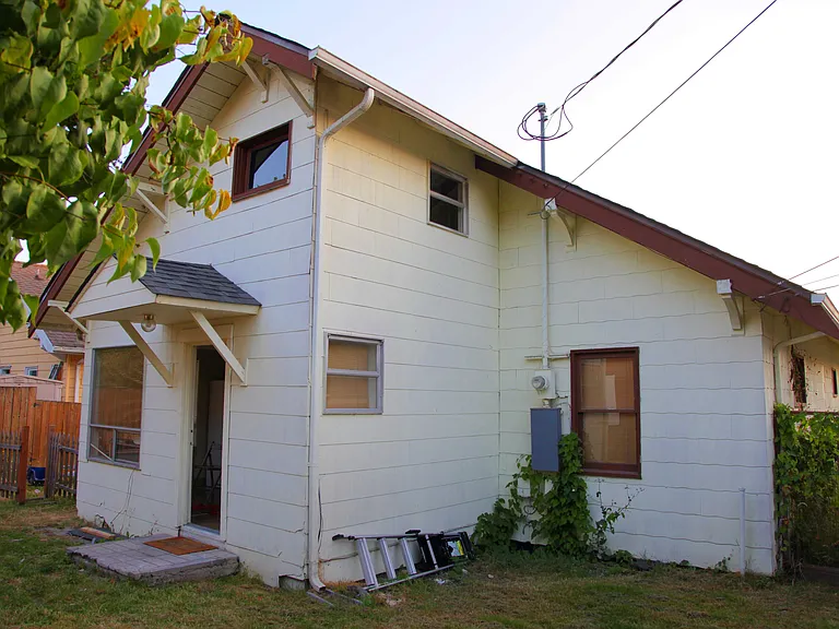 915 S Adams St — Photo 13