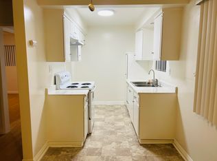 25925 Viana Ave APT 18, Lomita, CA 90717