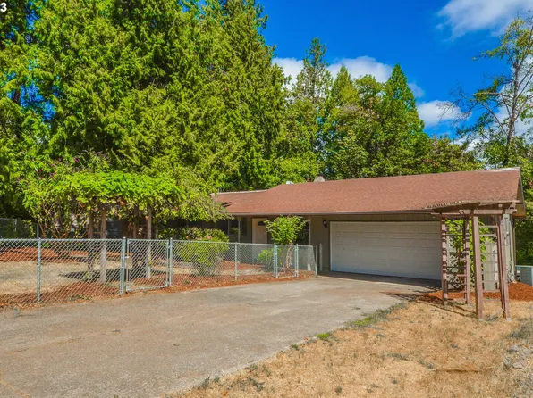 374 SE Barnes Ave, Gresham, OR 97080
