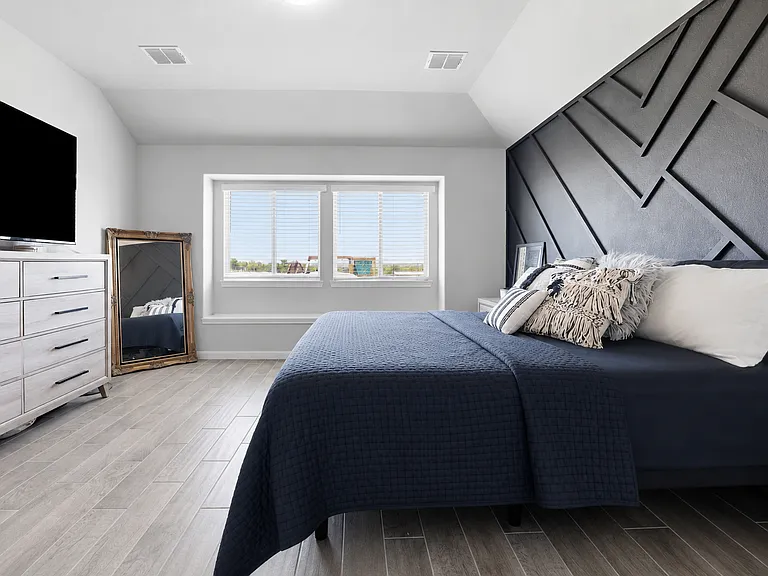1032 Fairfax Dr — Photo 9