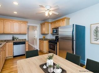 17 Alder St APT 2, Waltham, MA 02453