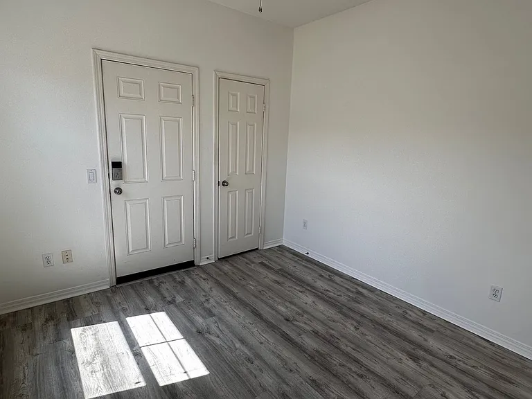 715 Nile River Dr — Photo 15
