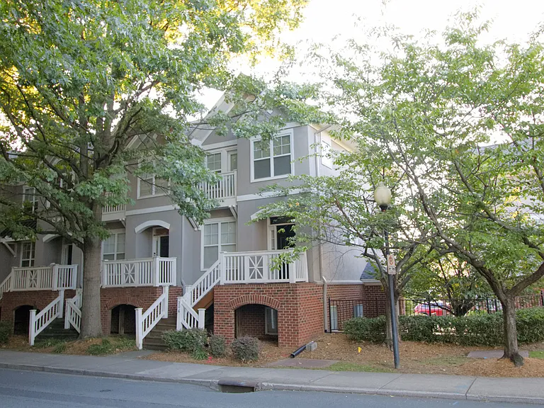 206 S Cedar St — Photo 34
