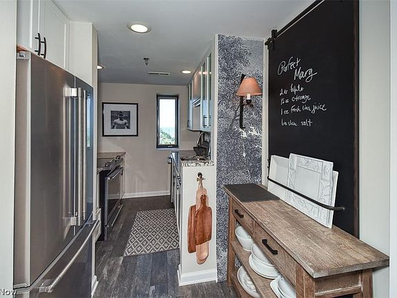 5th image of 19000 Lake Rd APT 830