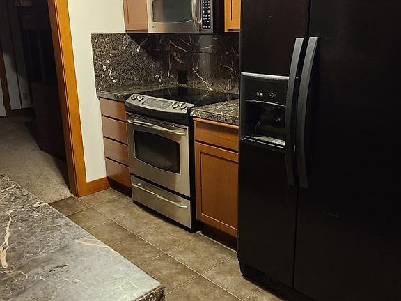 2nd image of 5321 Edgewood Dr E