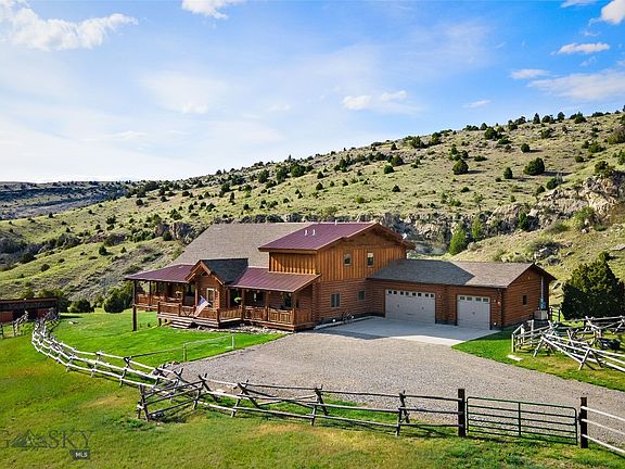 3rd image of 1460 Horseshoe Gulch Rd