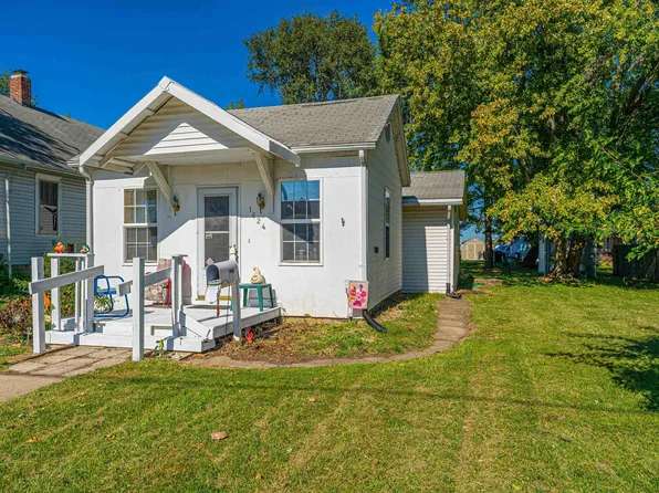 1624 Delavan St, Lincoln, IL 62656