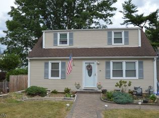 36 Mountain Rd, Rockaway, NJ 07866