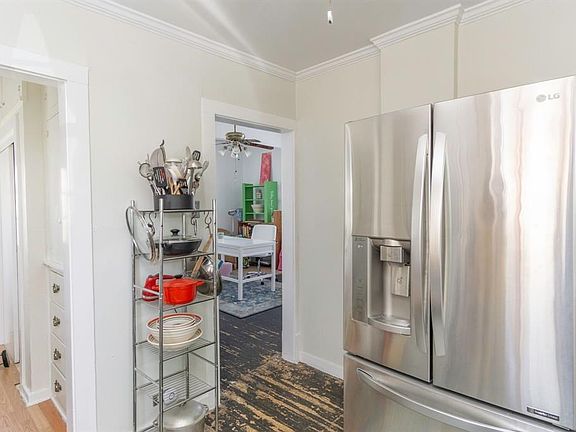 2nd image of 820 Wilkinson St