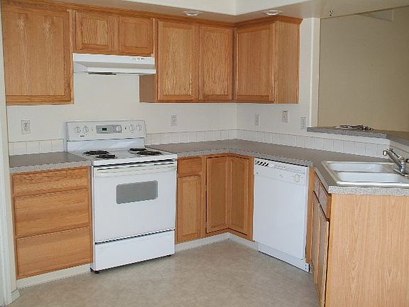 4th image of 16921 S Wessex Ln