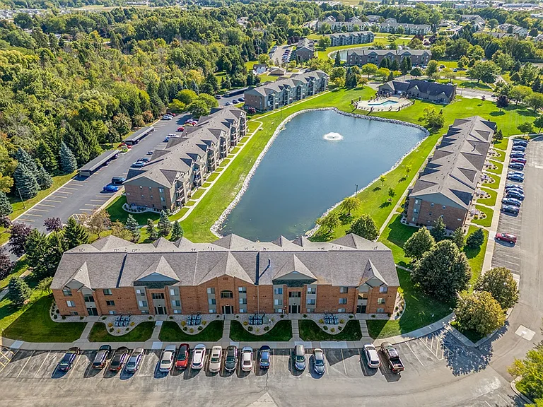 Oak Shores Apartments — Photo 40
