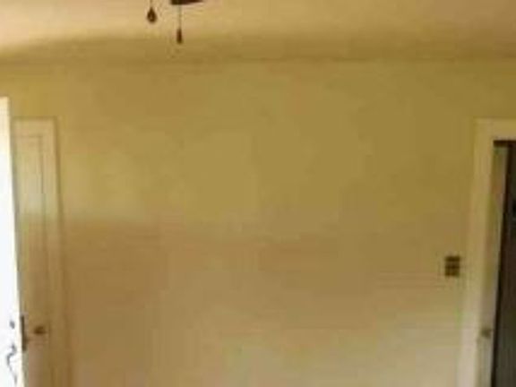 Additional Living Room