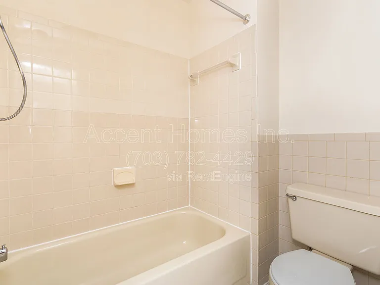 2514 S Arlington Mill Dr #C — Photo 16
