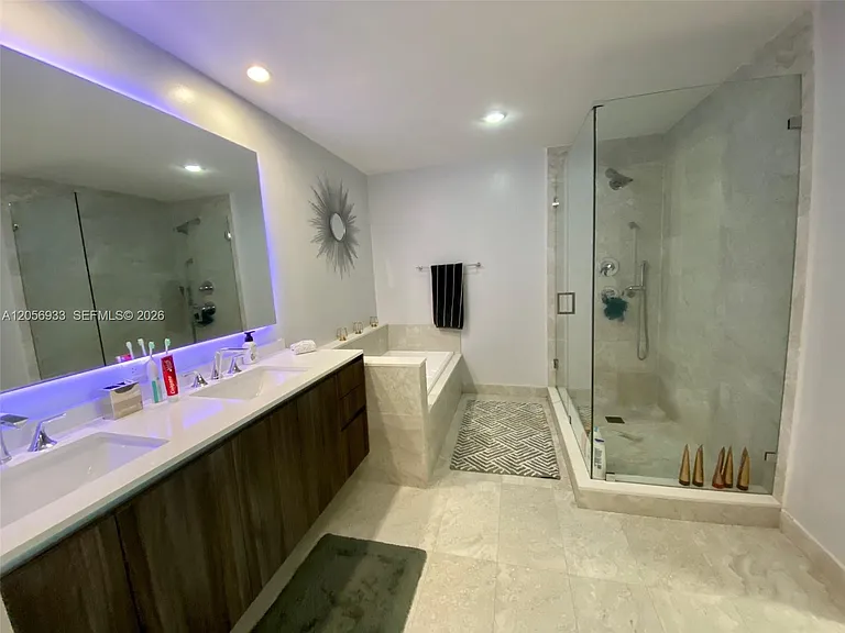 488 NE 18th 4809 Miami #4809 — Photo 6