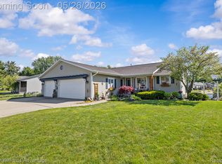 1456 Springbrook Dr, Jenison, MI 49428