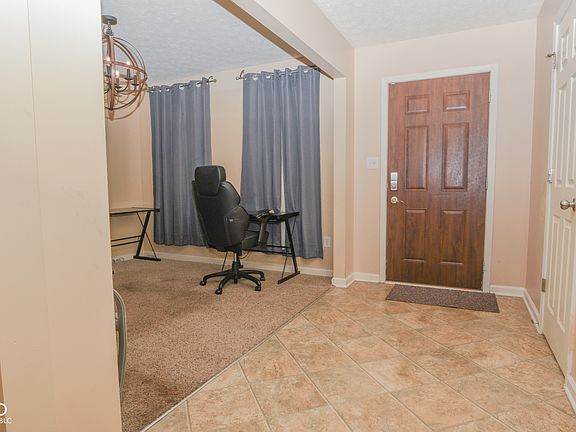 3rd image of 450 Angelina Way