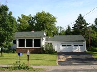 1271 Sunset Dr, Willsboro, NY 12996