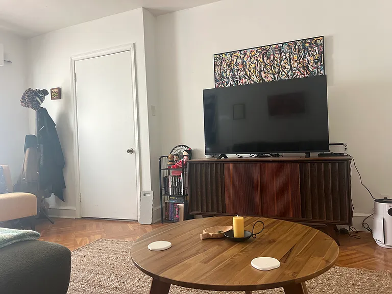 3403 Sheffield Ave #1 — Photo 7