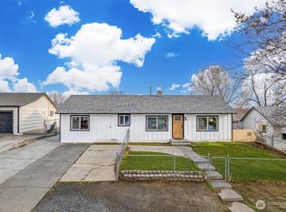 415 N Earl Rd, Moses Lake, WA 98837