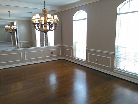 3rd image of 4110 Admiral Ct
