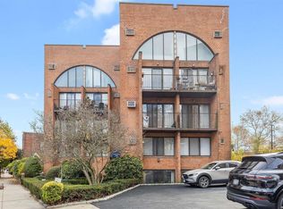 8462 Austin St APT A6, Kew Gardens, NY 11415