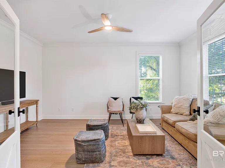 460 Equality Ave — Photo 17
