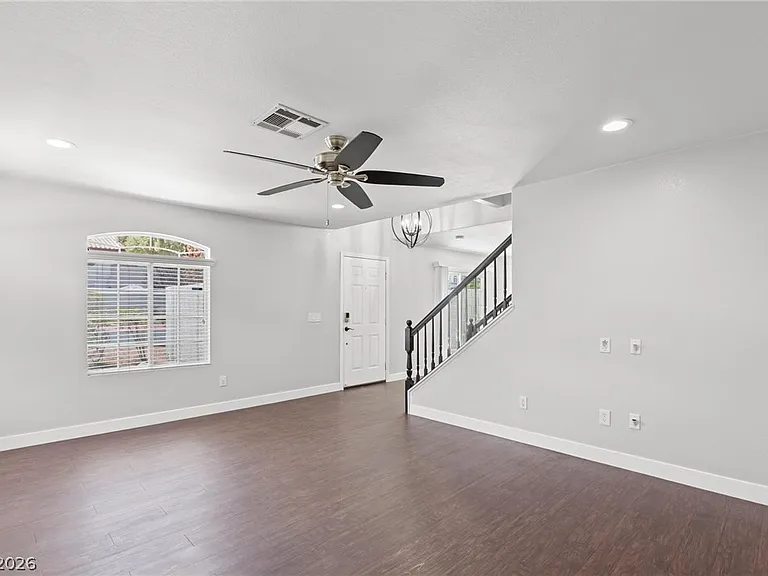 3910 Starfield Ln — Photo 8