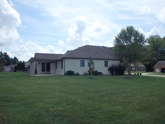 4th image of 348 Abby Ln