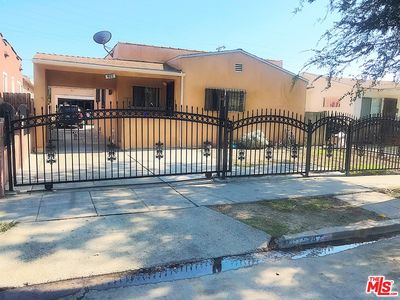 518 W 97th St, Los Angeles, CA, 90044
