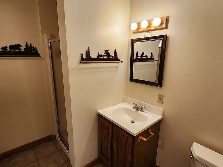 W10606 Hickory Point Rd — Photo 18