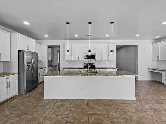 5th image of 5938 W Stella Ln
