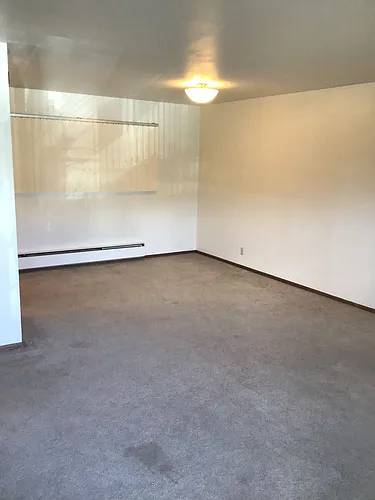 Spring Apartments Photo 1