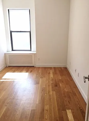 Rented by Solil Management | media 7