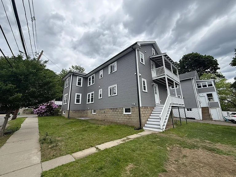 67 Walnut St #2 — Photo 17