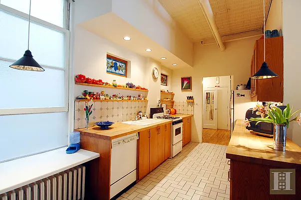 Rented by Halstead Real Estate | media 5