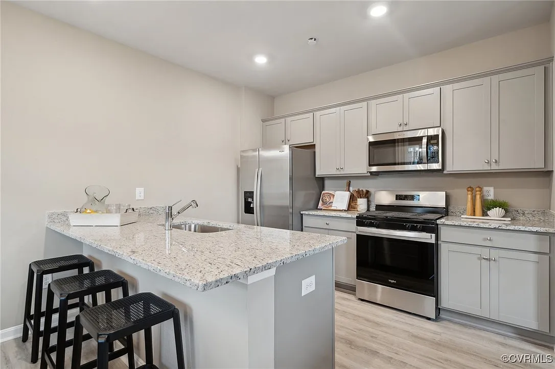 6001 Banyan Ln photo 1