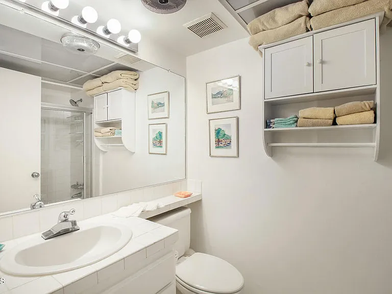 1670 Malcolm Ave #103 — Photo 25