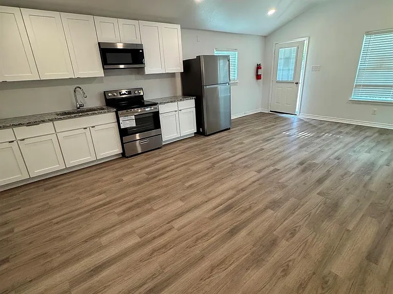 24094 Sears Ln #53 — Photo 6