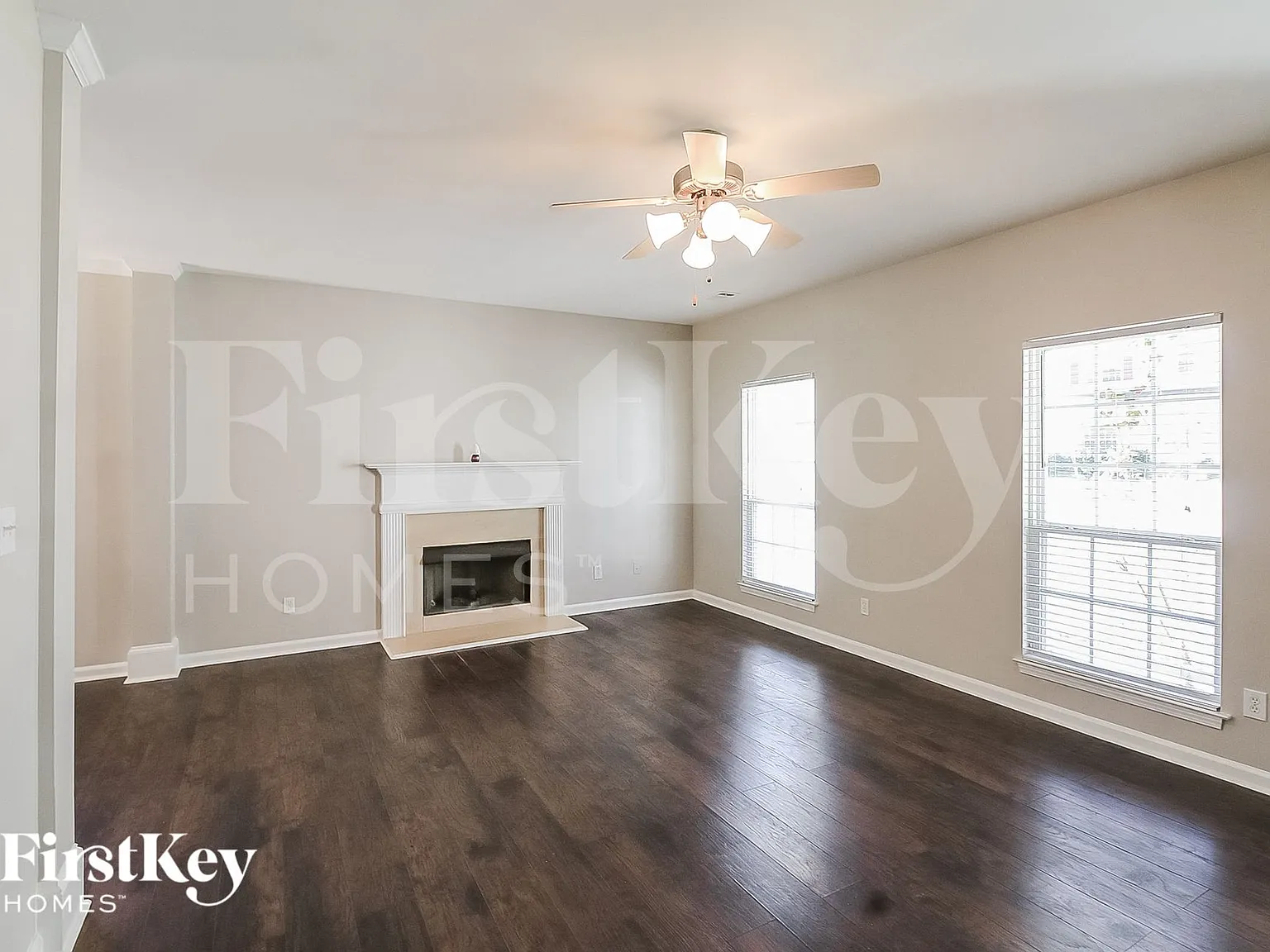 3 bed, 2.0 bath, 1486 sqft, $2,465 — Photo 3