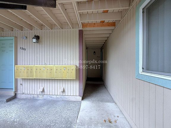 2nd image of 2805 SE Division St #2809