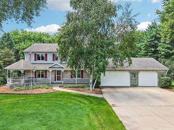 3rd image of 6443 Hickory Ln
